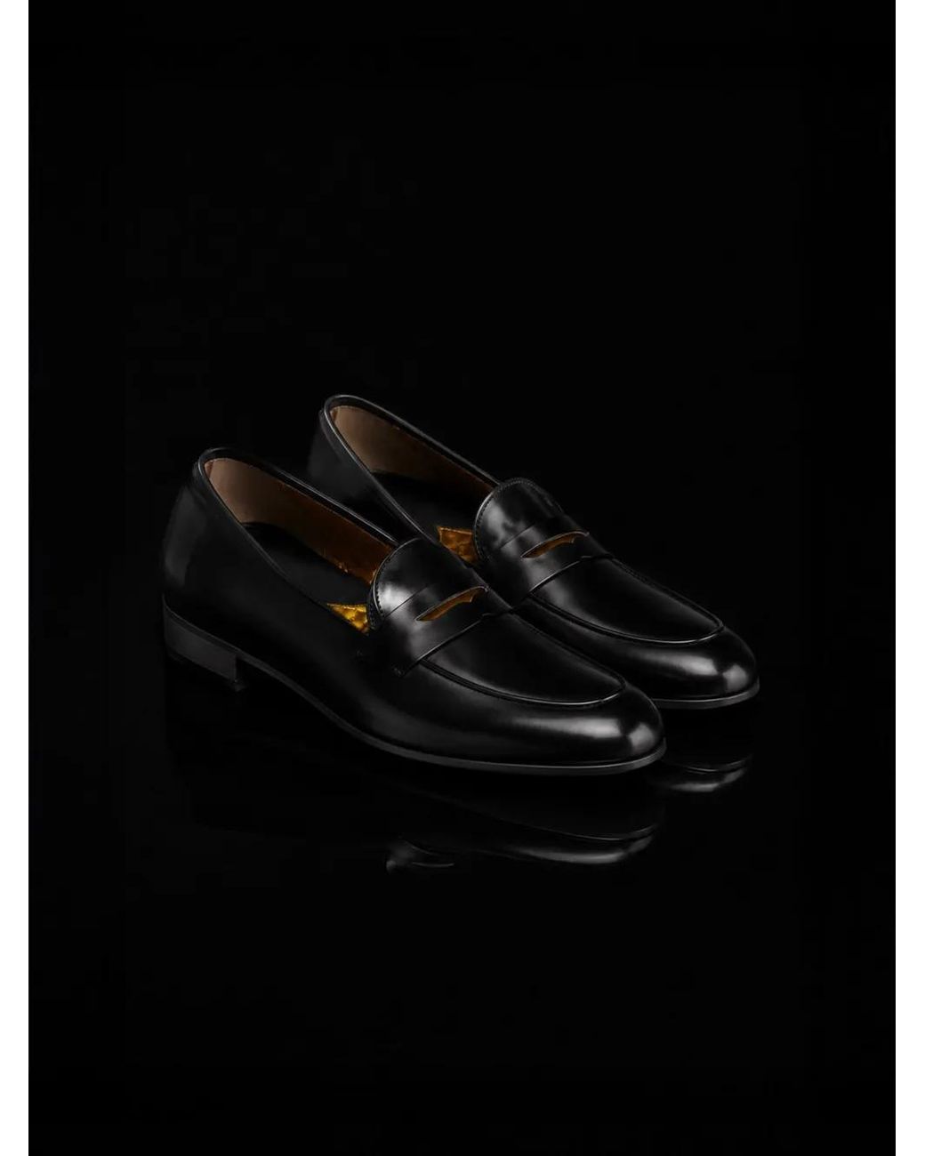 Fortela Black Crosby Leather Loafers for men