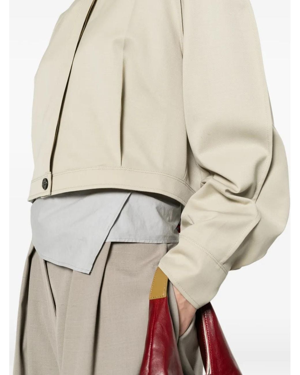 Low Classic White Buttoned Jacket