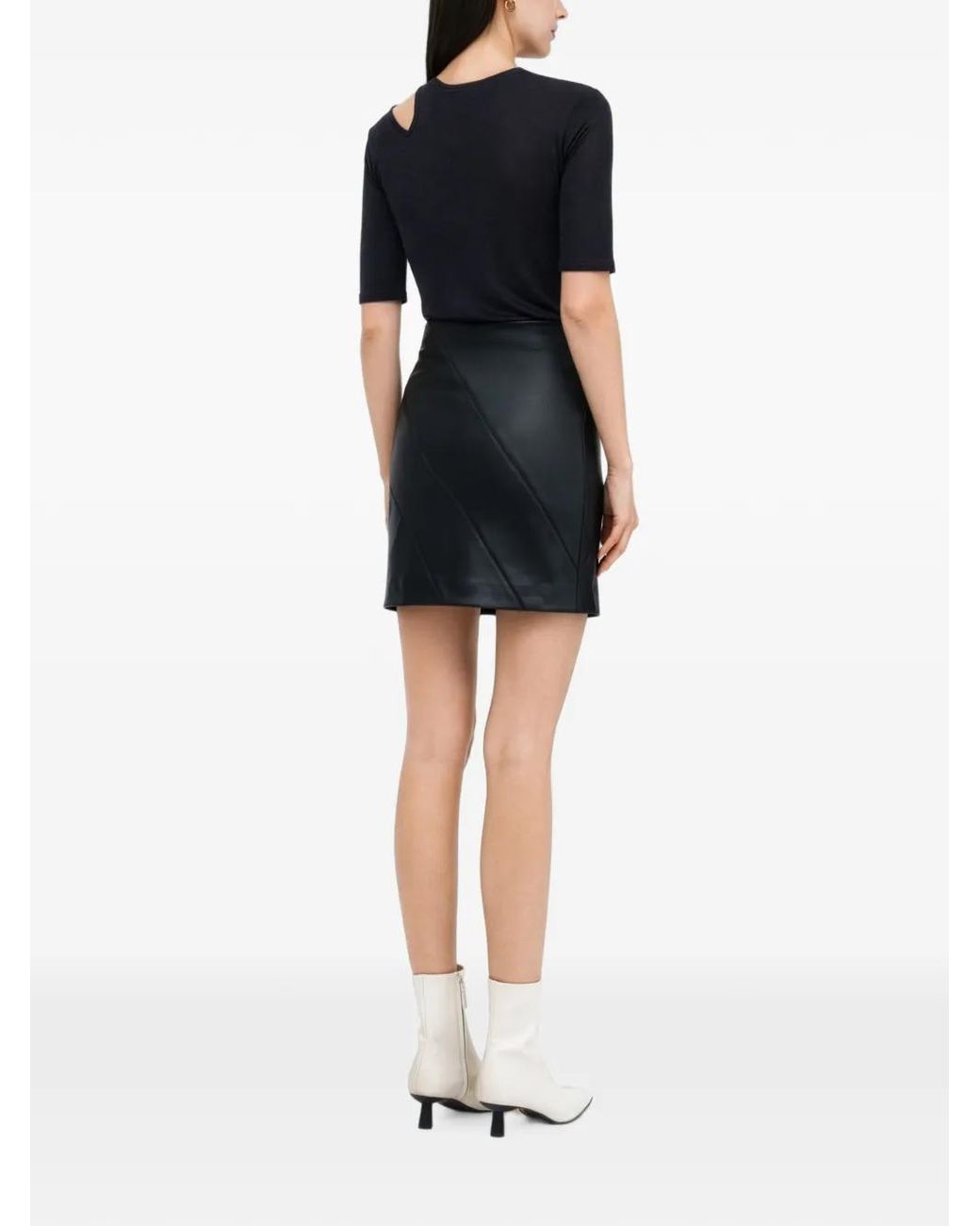 MARCELLA Black T-Shirt Taia