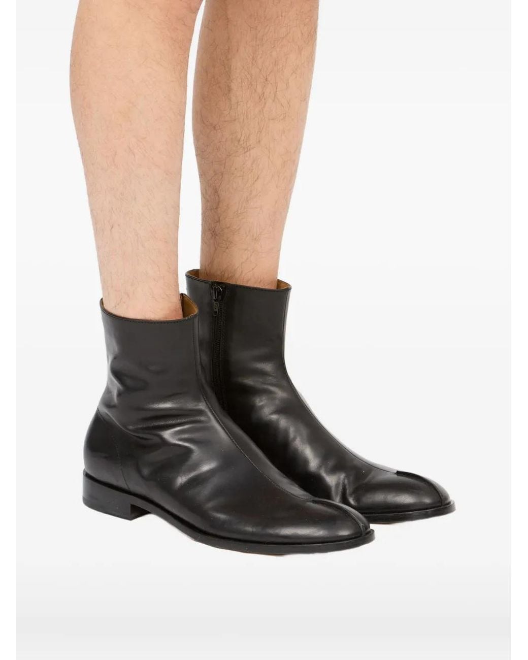 MM6 by Maison Margiela Black Smooth Leather Ankle Boots With Pointed Toe And Zip Closure for men