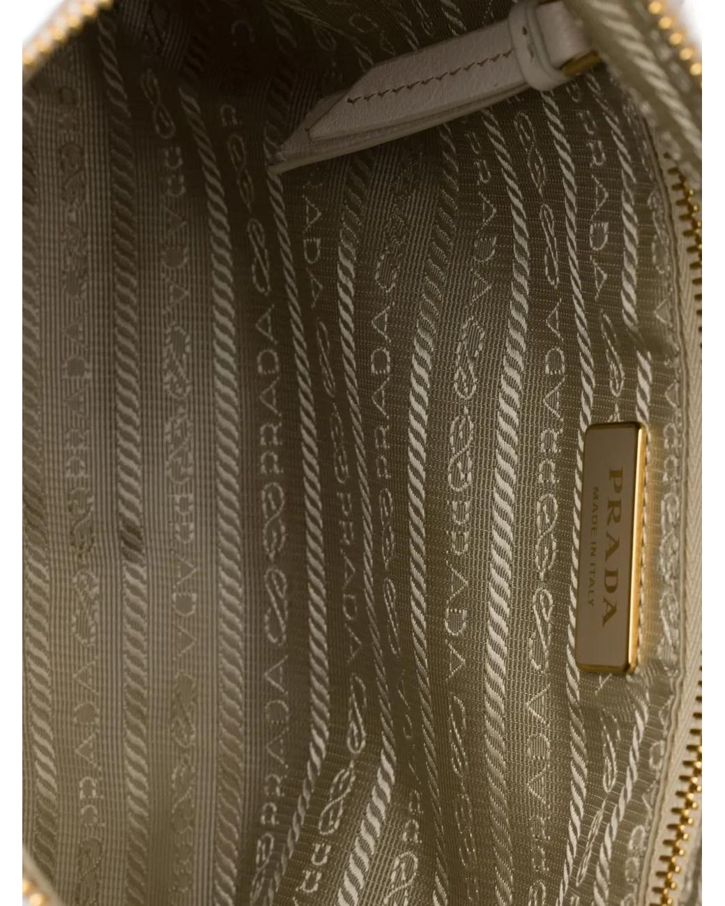 Borsa Explore Grande di Prada in Gray