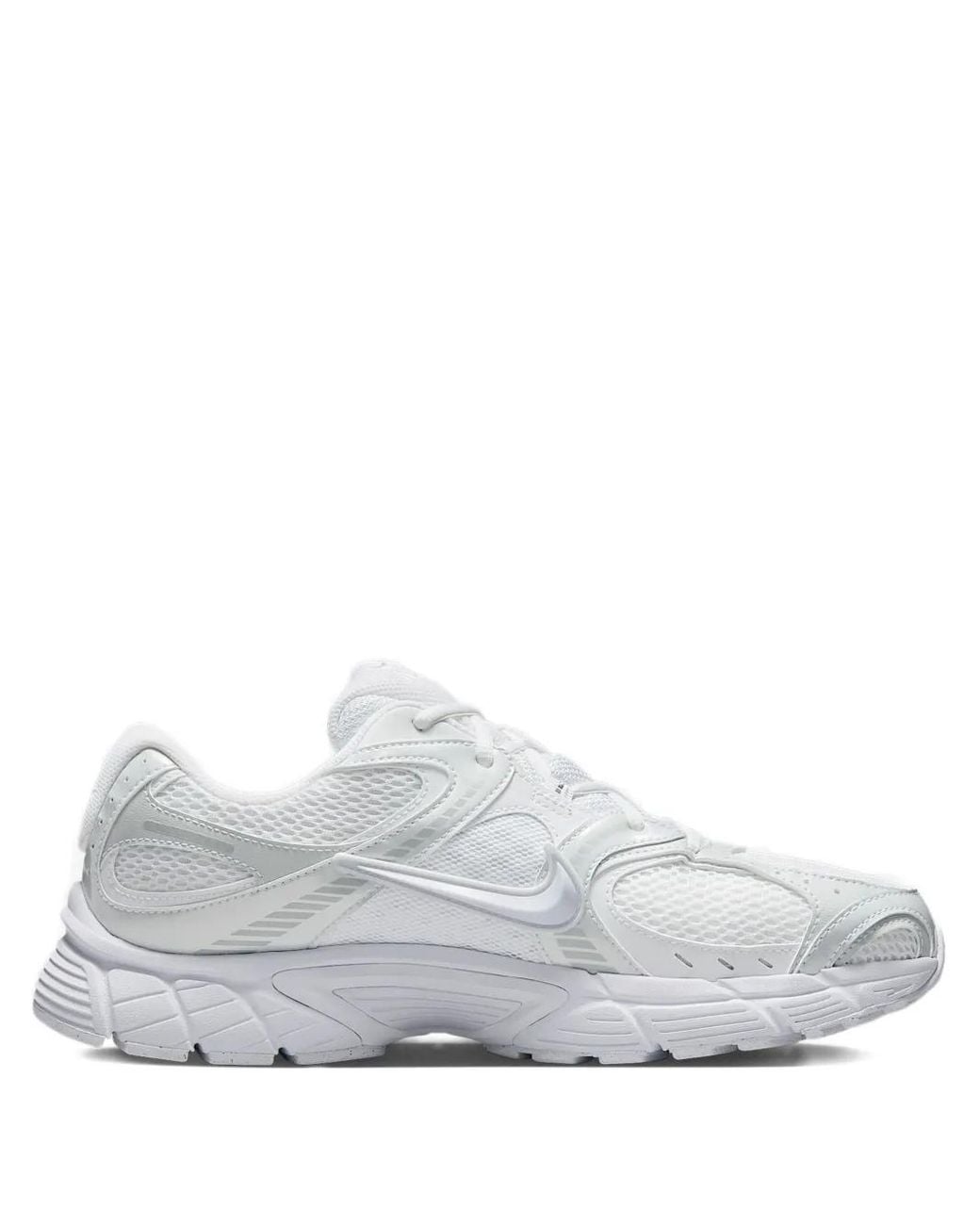 Nike White V5 Rnr Sneakers
