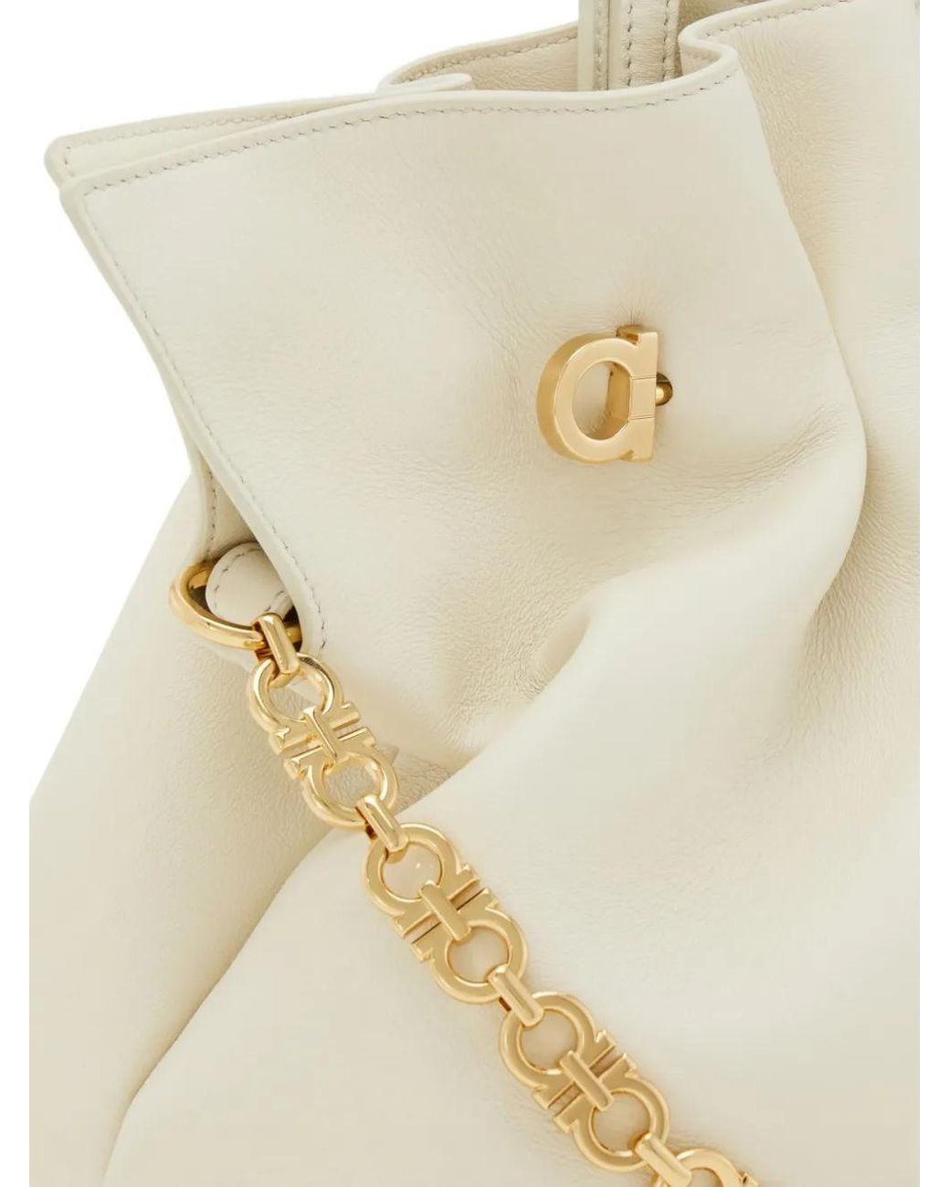 Ferragamo White Soft-Bag M