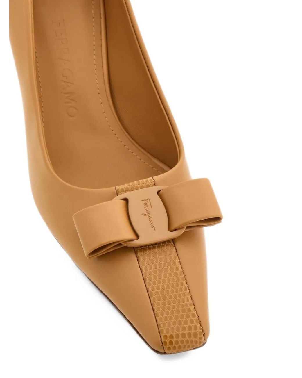 Ferragamo Natural Bow-Detail Pumps