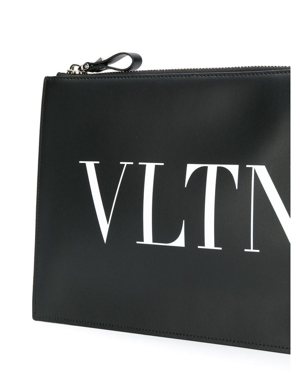 い出のひと時に、とびきりのおしゃれを！ VLTN Valentino 正規品 Vロゴ 新作 新品 ブラッククラッチバッグ - その他 -  labelians.fr