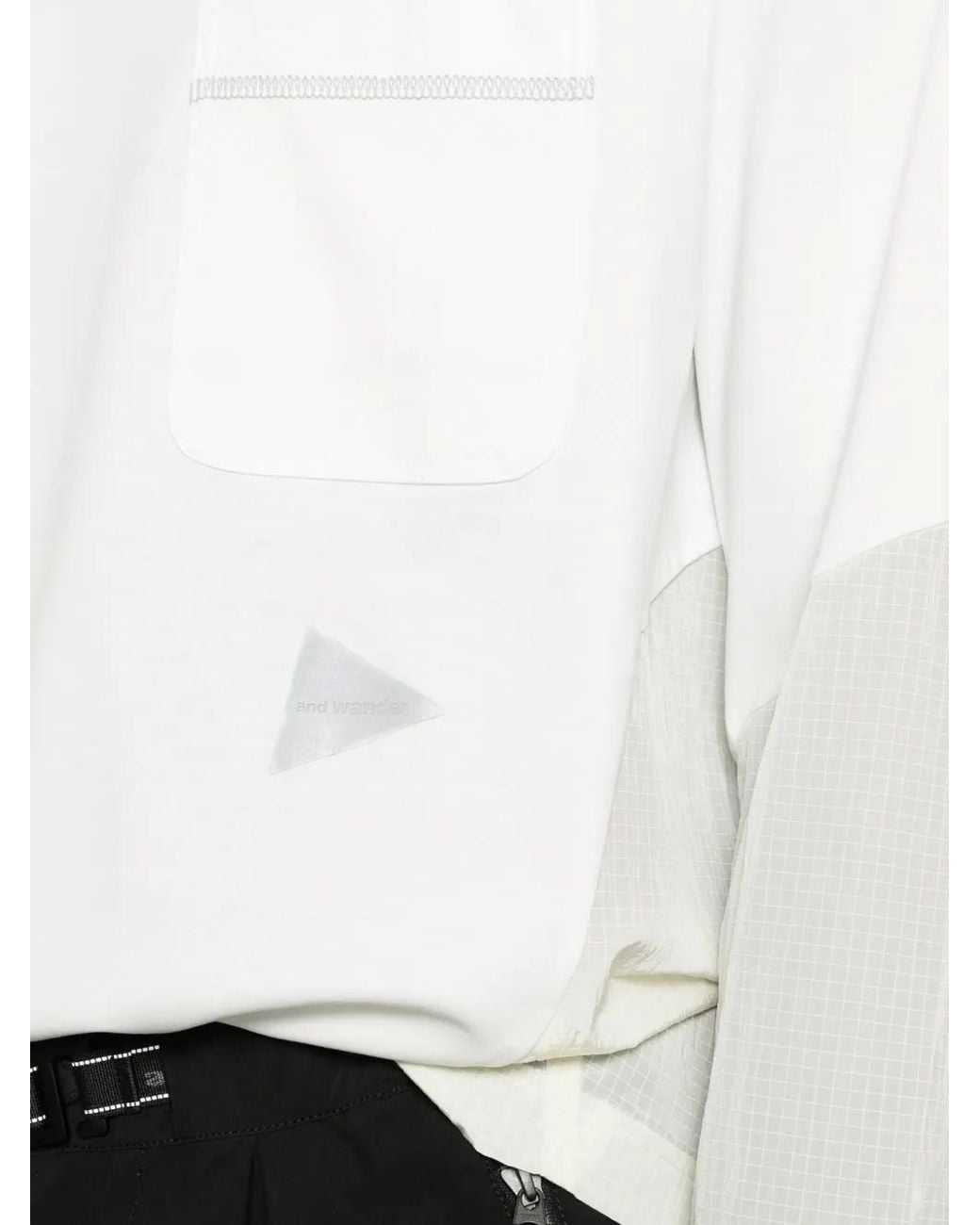 And Wander White T-Shirt À Manches Longues Et À Poche for men