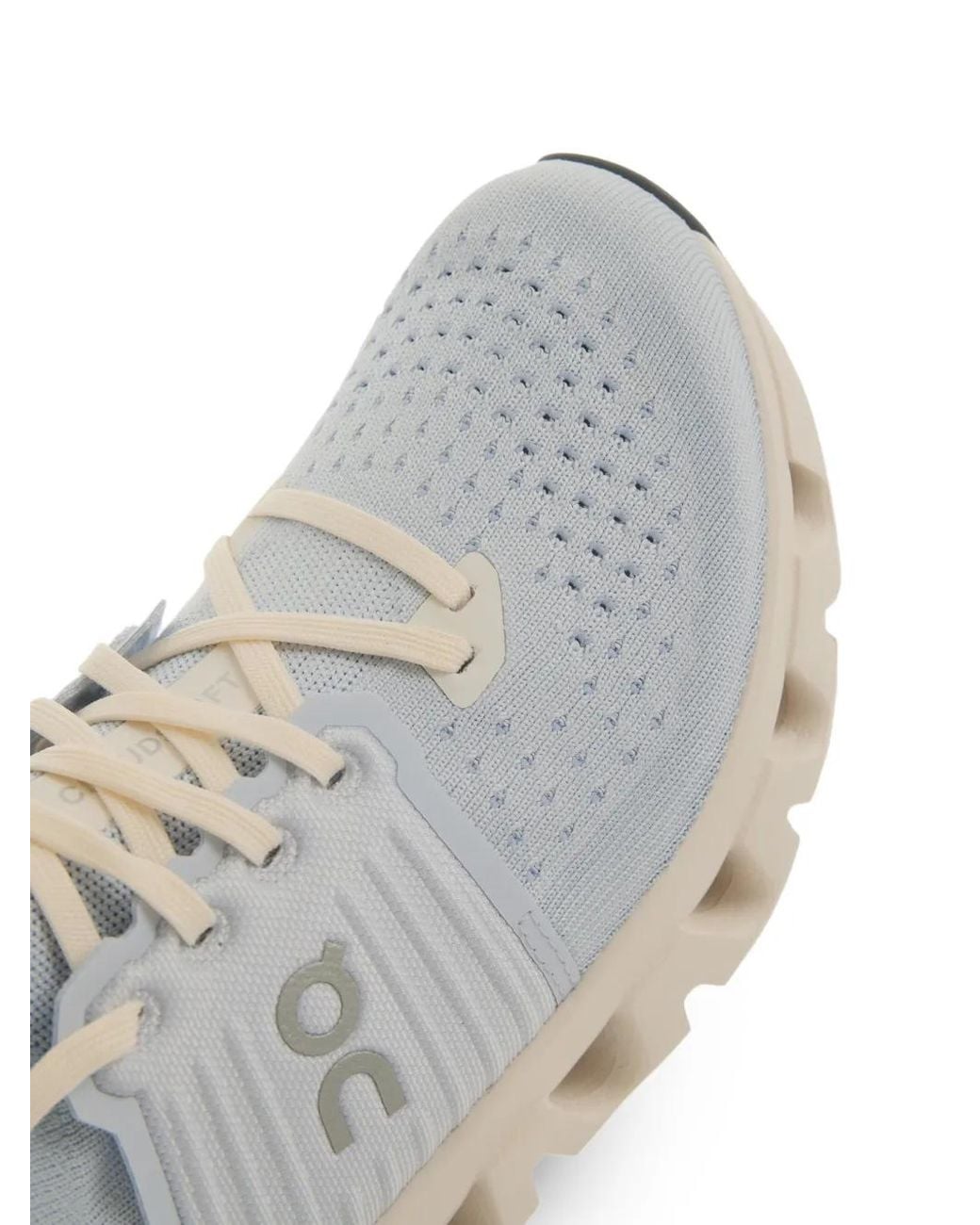 On Shoes White Cloudswift 4 Sneakers