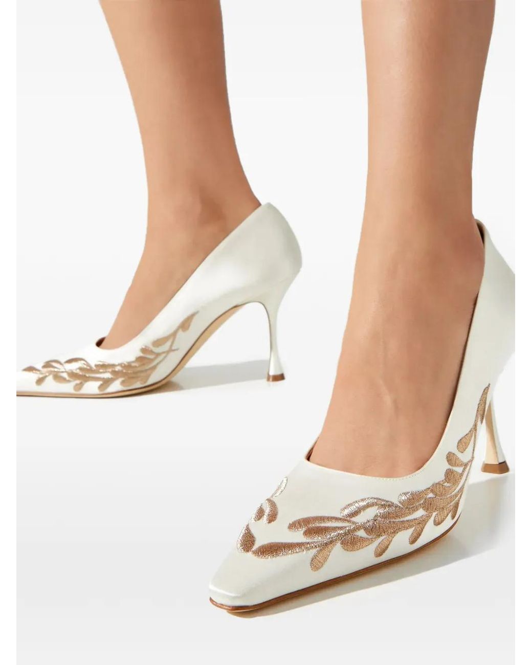 Manolo Blahnik White Rabata Embroidered Pointed-Toe Pumps