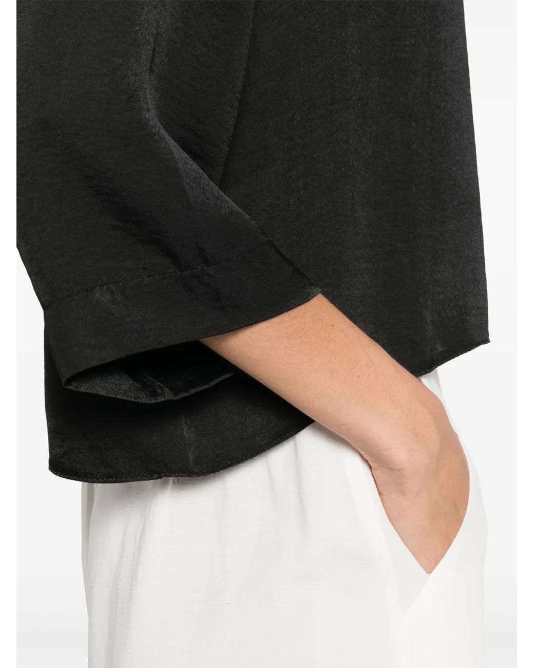 MOUTAKI Black T-Shirt Aus Satin