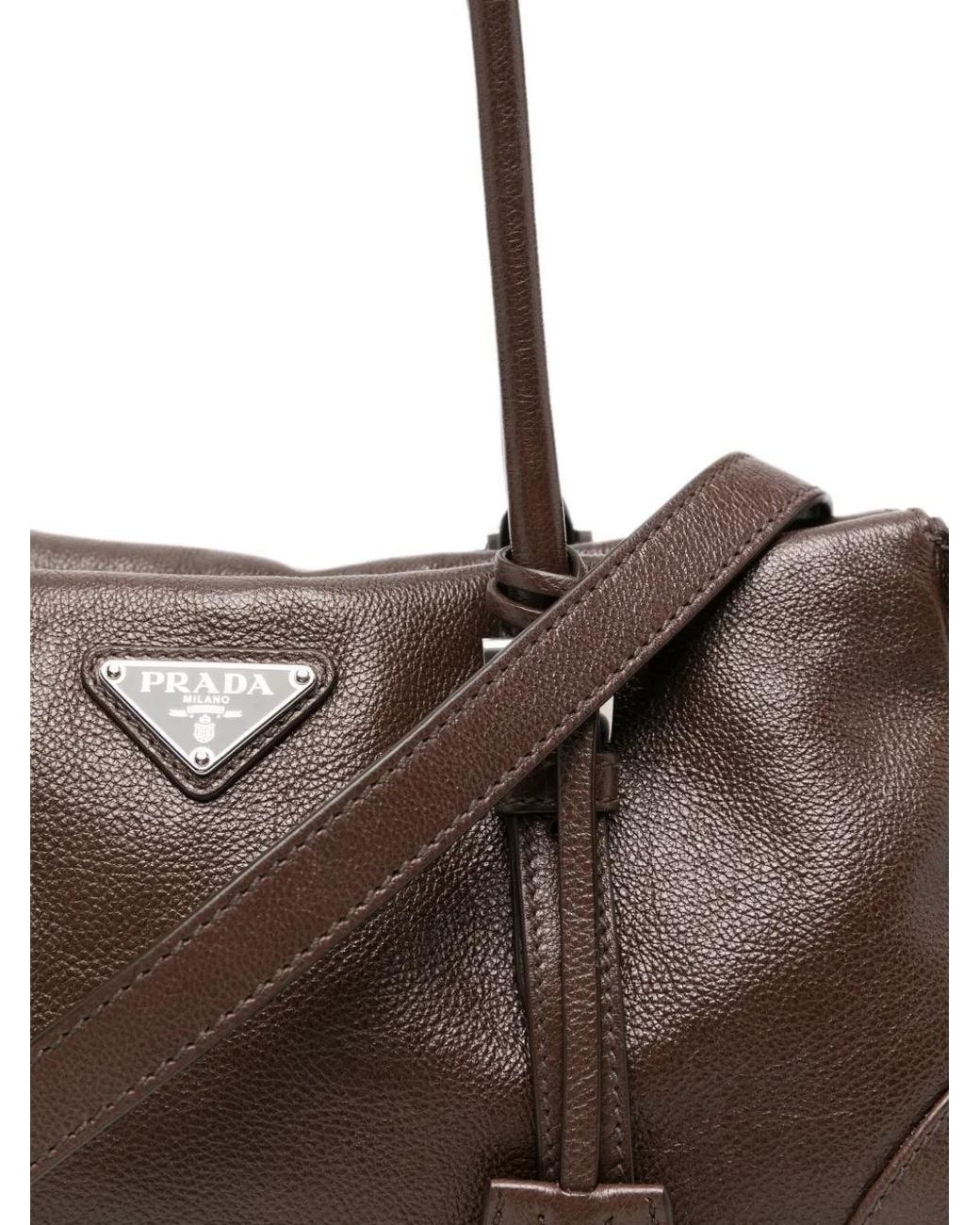 Prada Medium Karin Antieke Leren Shopper in het Brown
