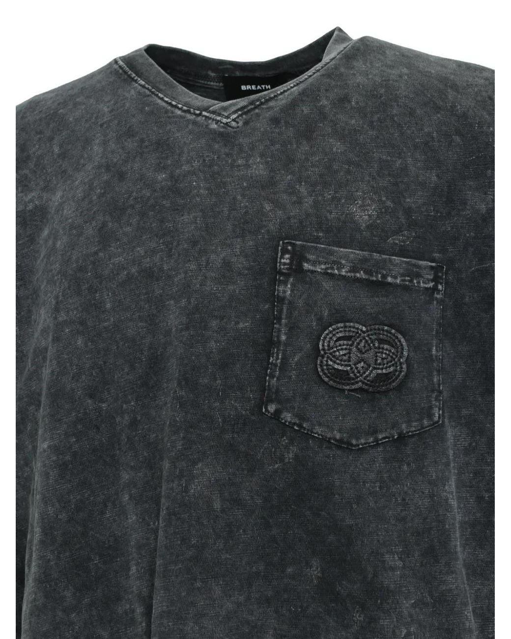 BREATH Black Eagle-Patch V-Neck T-Shirt for men