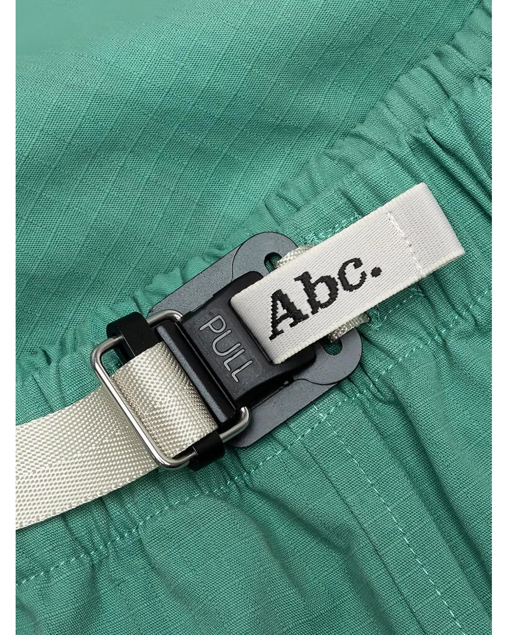 Advisory Board Crystals Green Buckle-Fastening Patch-Pocket Shorts for men
