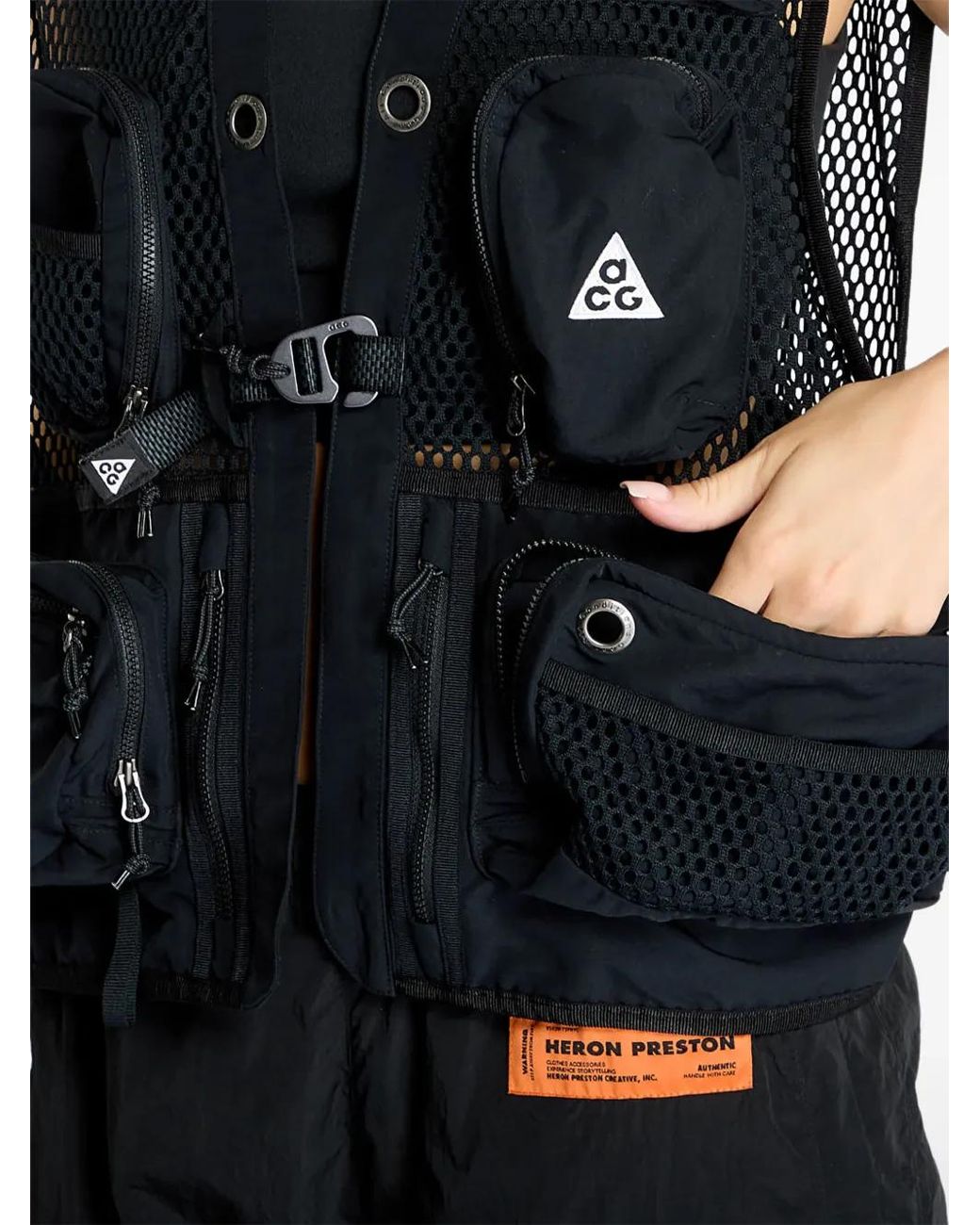 Nike Black Acg Buttles Mesh-Panelled Multi-Pocket Vest