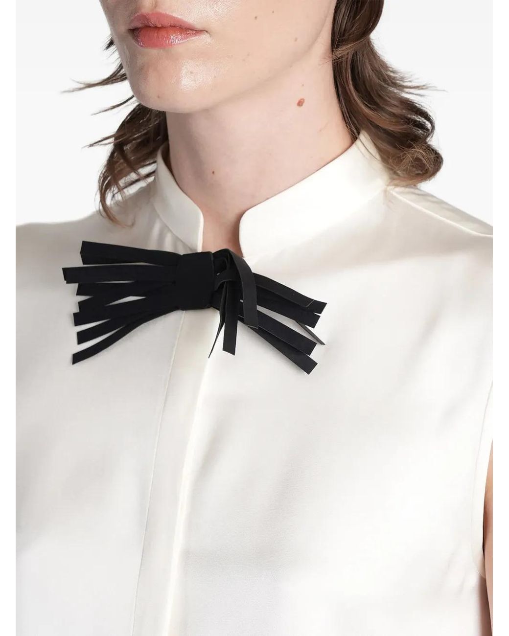 Giorgio Armani White Chemise Sans Manches À Détail De Nœud
