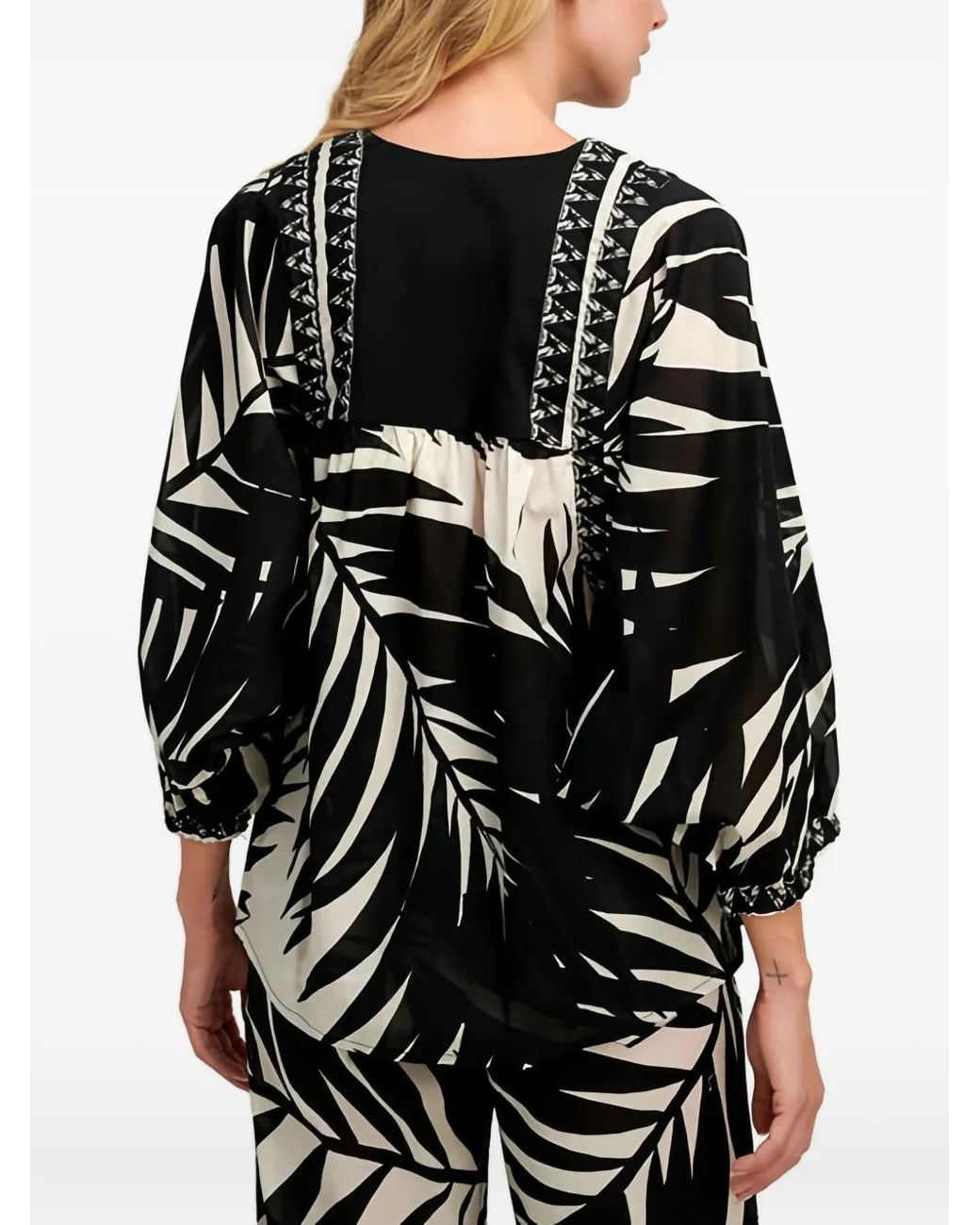 Blusa con hojas estampadas de Pearl Caviar de color Negro Lyst