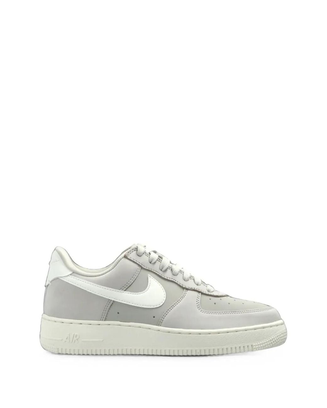 Nike White 'Air Force 1 Retro' Sports Shoes