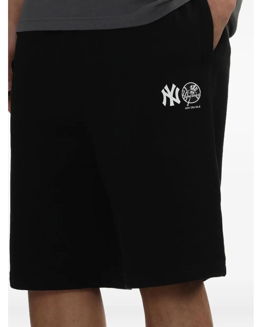 KTZ Black Logo-Patch Shorts for men