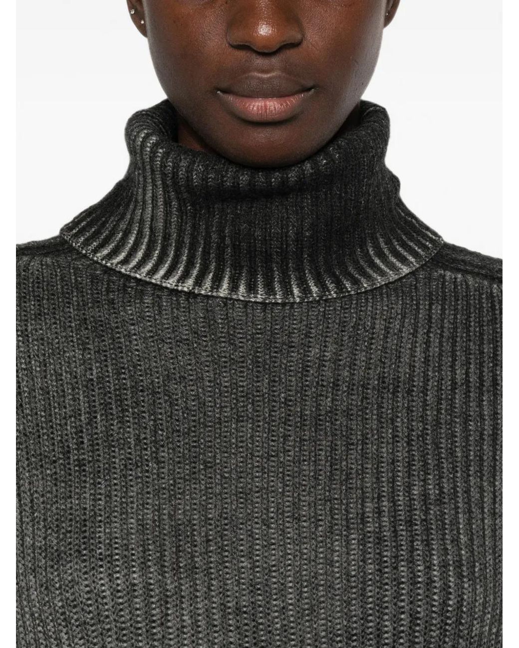 Avant Toi Gray Ribbed Roll-Neck Sweater