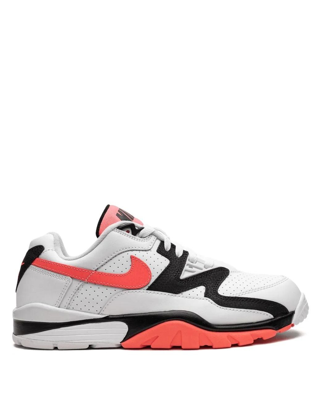 Nike White Air Cross Trainer 3 Low Sneakers