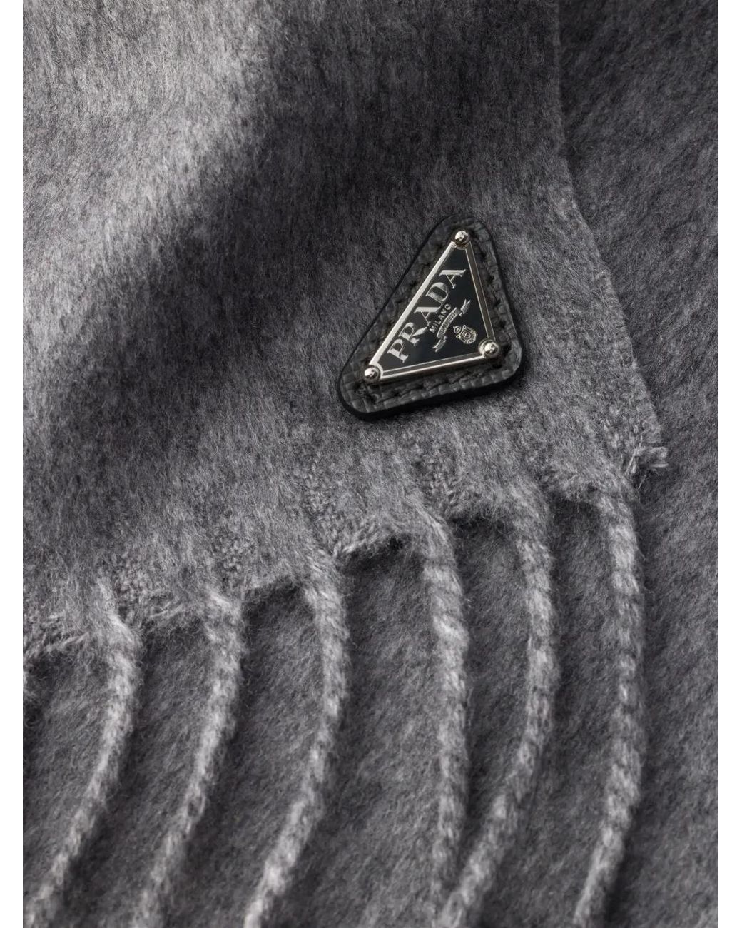 Prada Schal Mit Logo-Patch in Gray für Herren