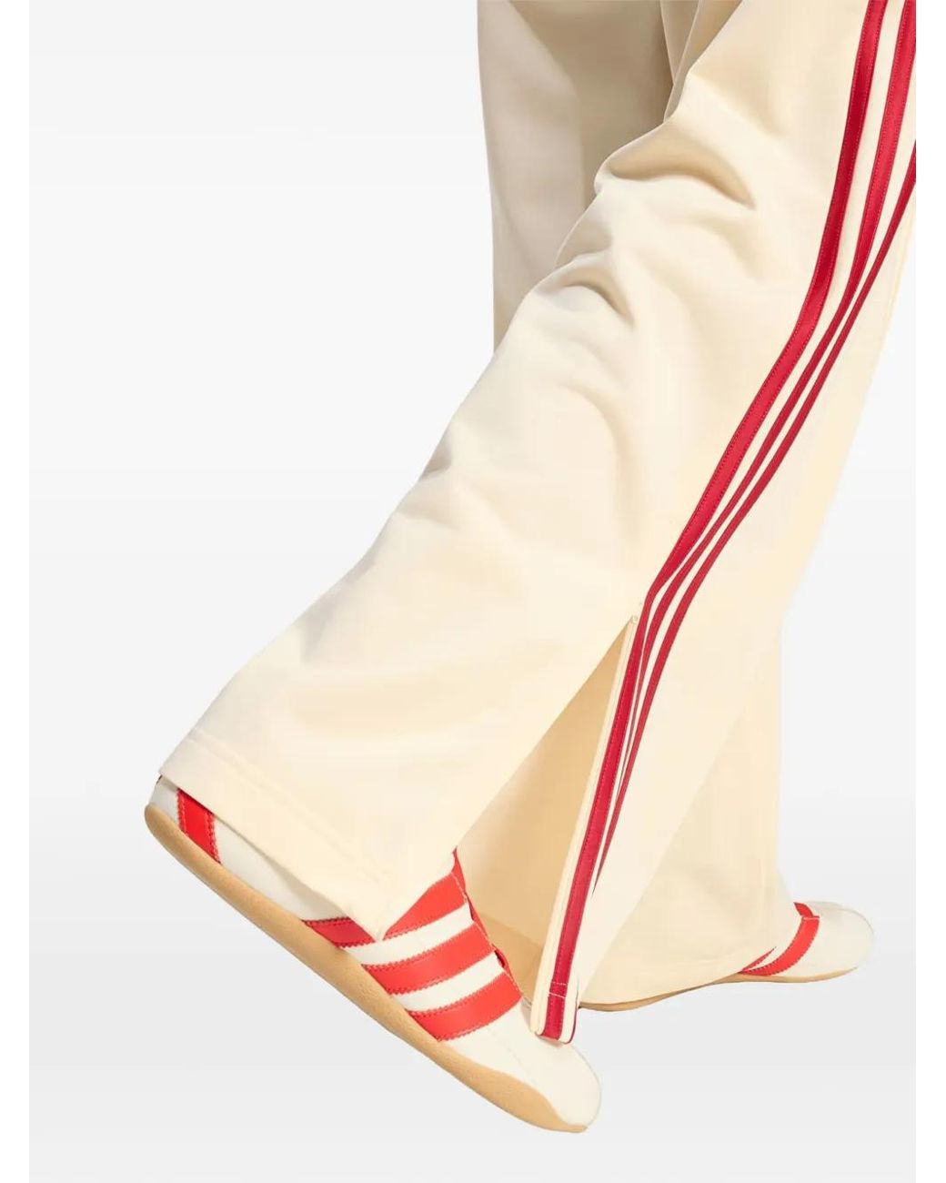Adidas Firebird Ruimvallende Trainingsbroek in het Natural