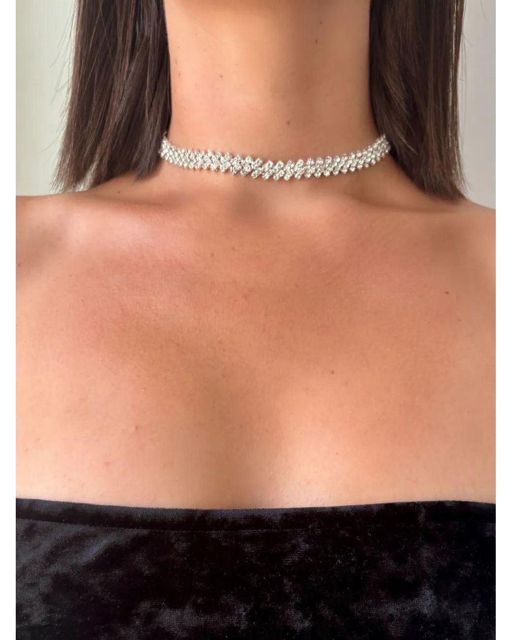 Hzmer Jewelry White Rhinestone-Embellished Necklace