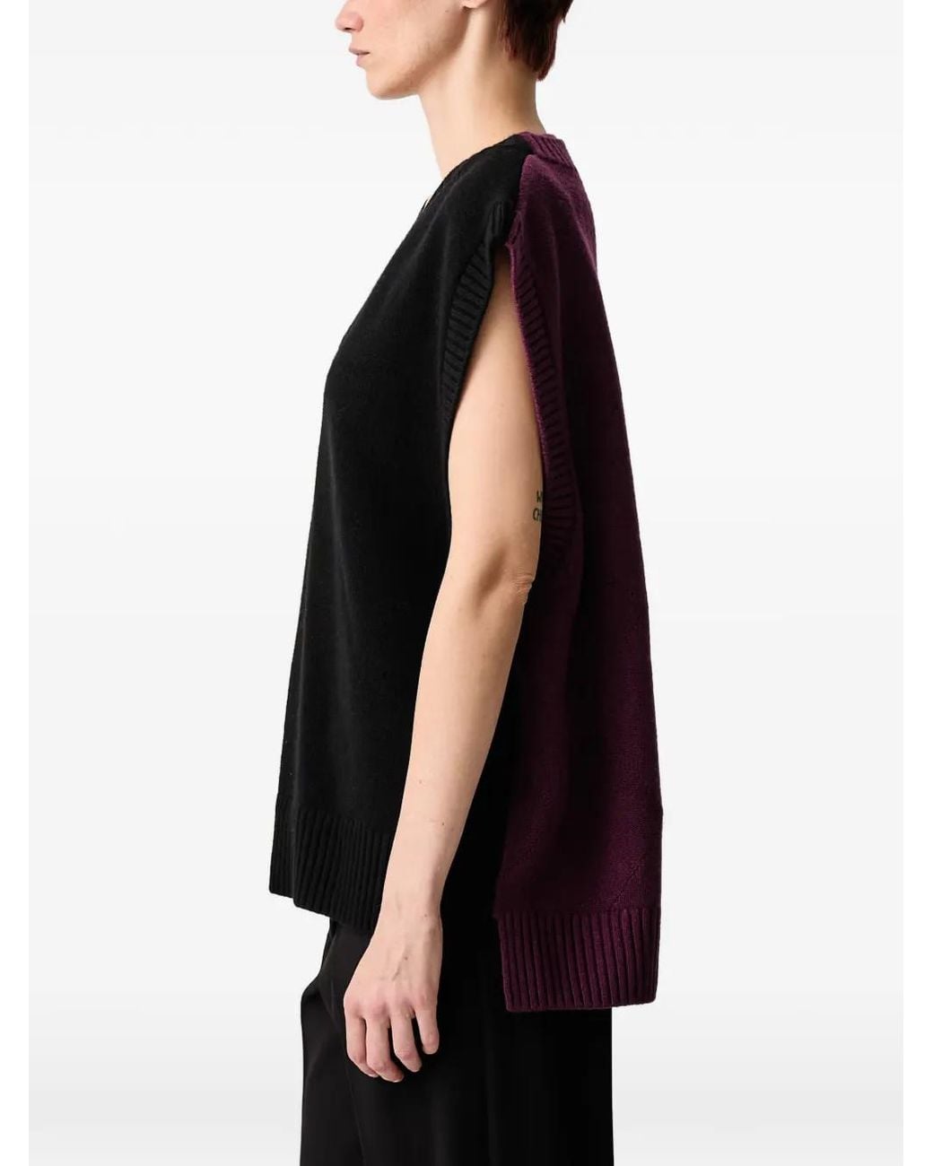 WRSTBHVR Black Rafael V-Neck Vest