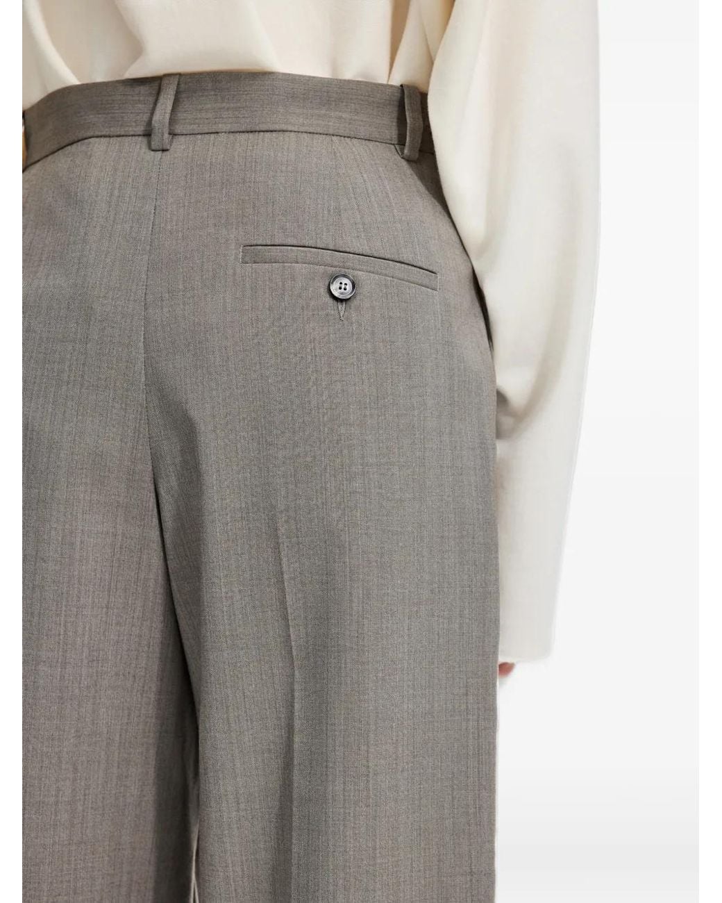 JNBY Gray Pantalon Droit À Design Plissé Et Coupe Raccourcie
