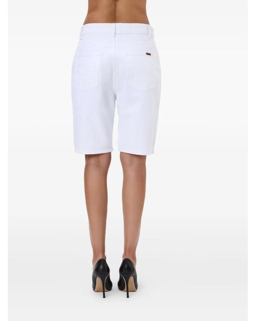 Bermudas Con Parche Del Logo No44 de color White