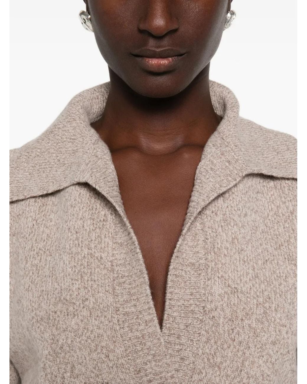 ELY ELY Natural Spread-Collar Sweater