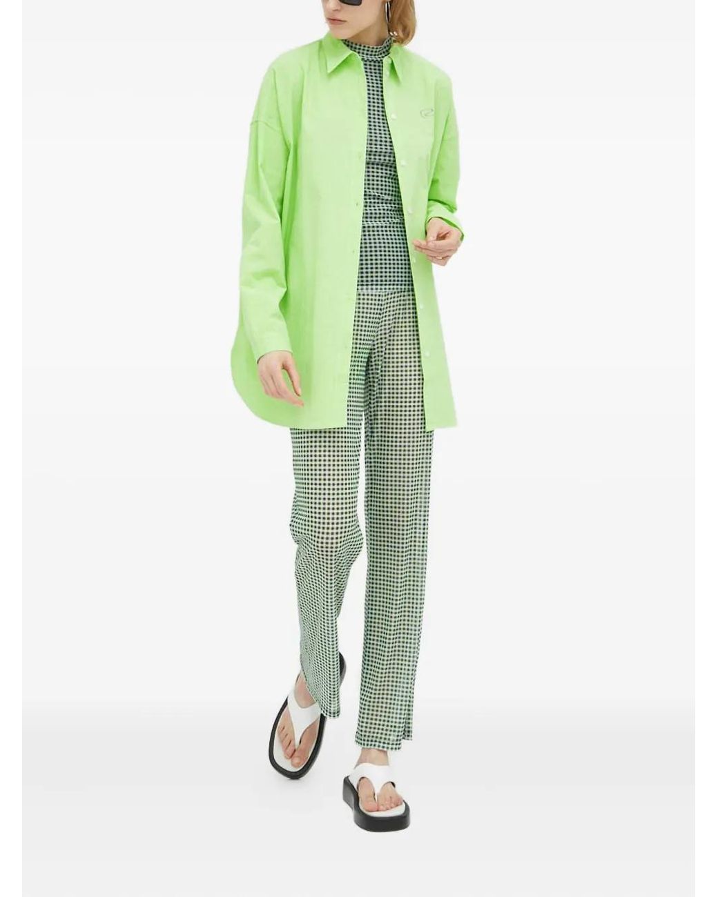 Résumé Green Buttoned Long-Sleeved Top