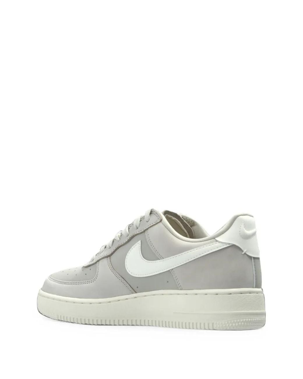 Nike White 'Air Force 1 Retro' Sports Shoes