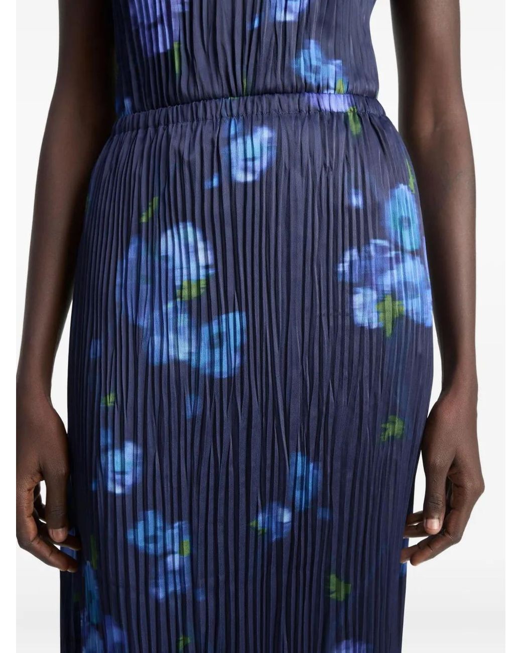 strapless open back dress Elipse Pleated V-Neck Dress in Navy – Des Kohan main image 1