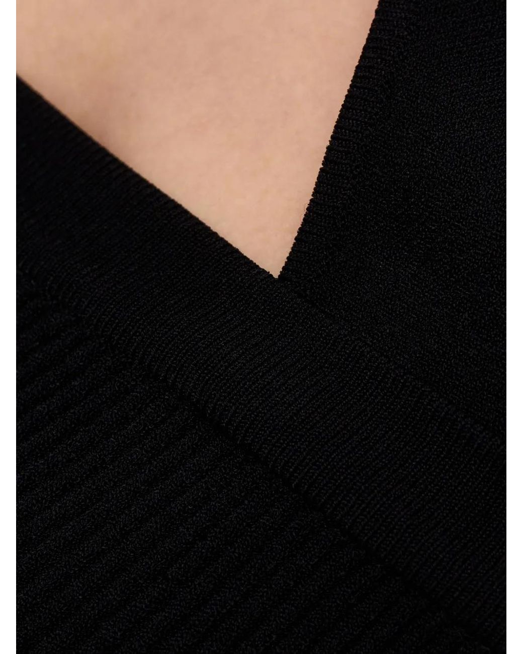 GAUGE81 Black Asymmetrisches Tnino Kleid mit Cut-Out