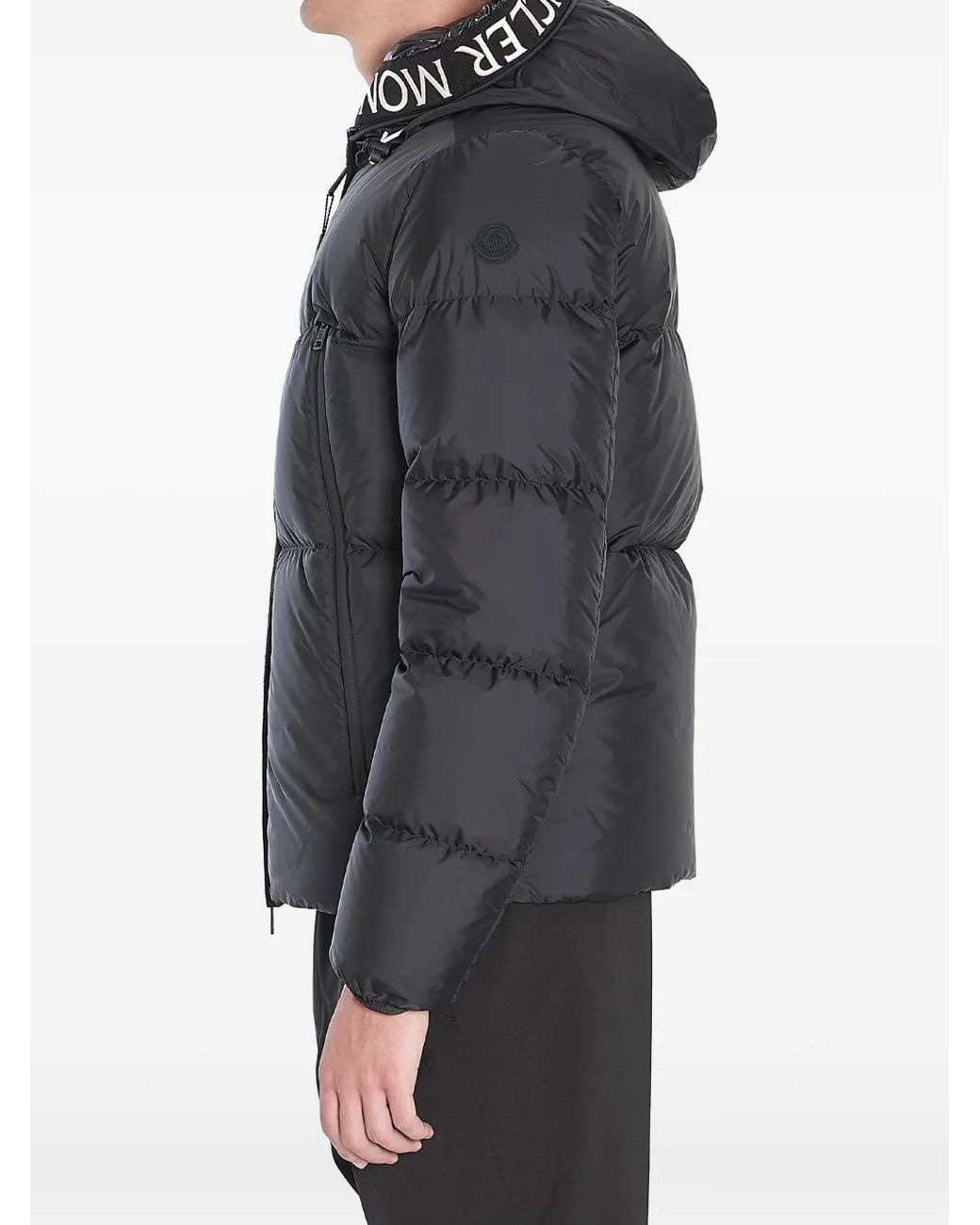 Moncler Montcla Donsjack Met Capuchon in het Gray voor heren