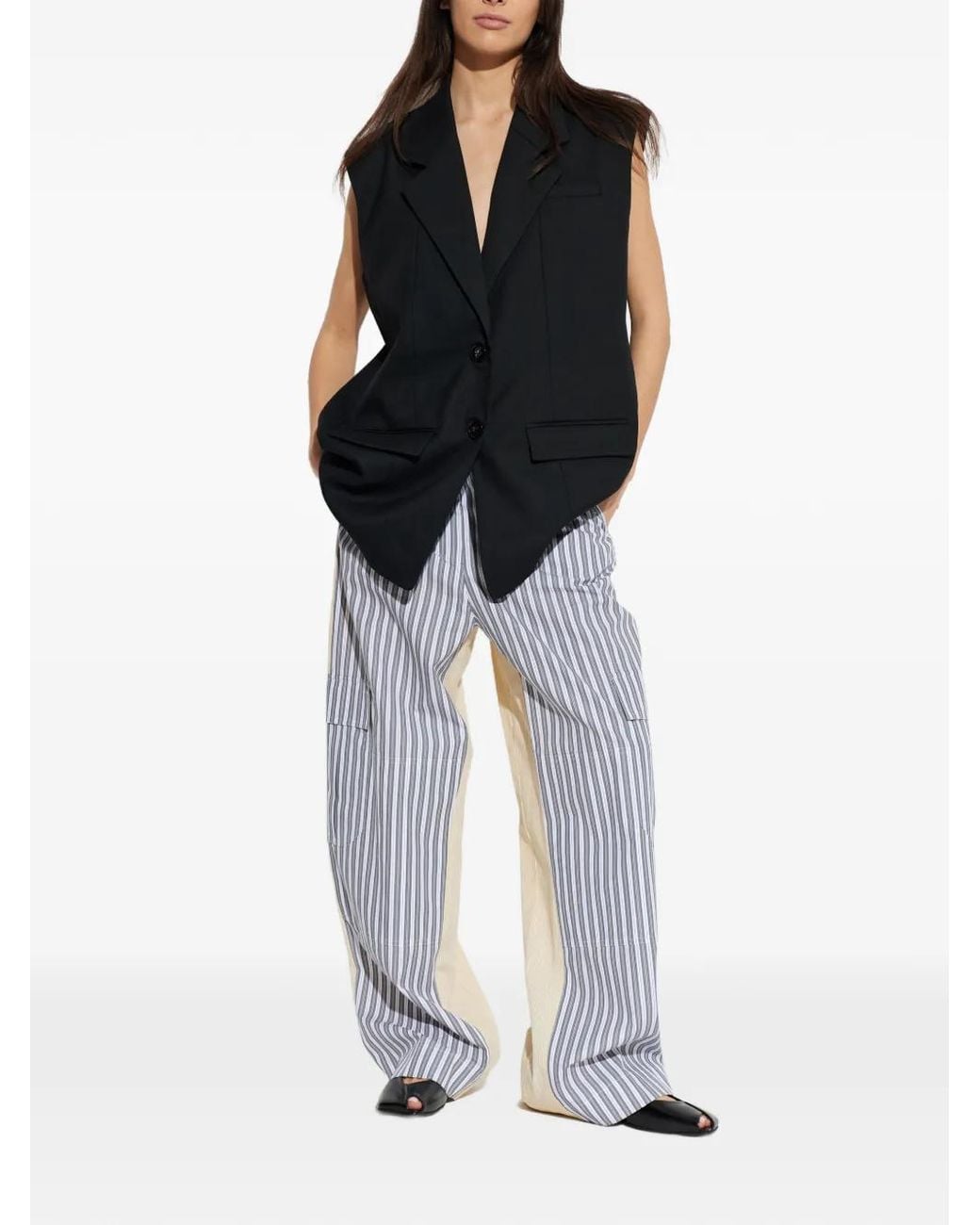 Gestuz Black Buttoned Sleeveless Jacket