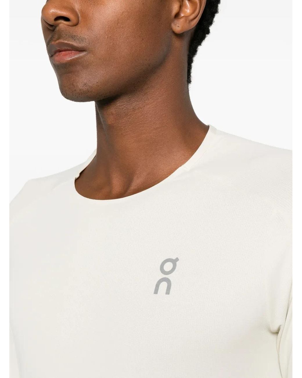 On Shoes White T-Shirt De Performance À Manches Lgues for men