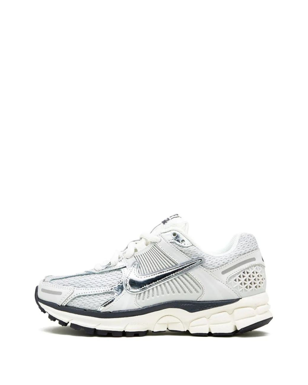 Nike White Zoom Vomero 5