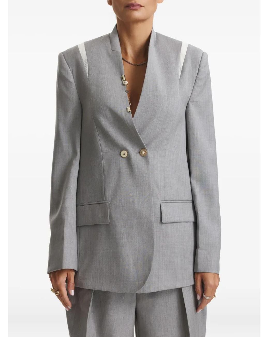CuAnna Clarisa Jack in het Gray