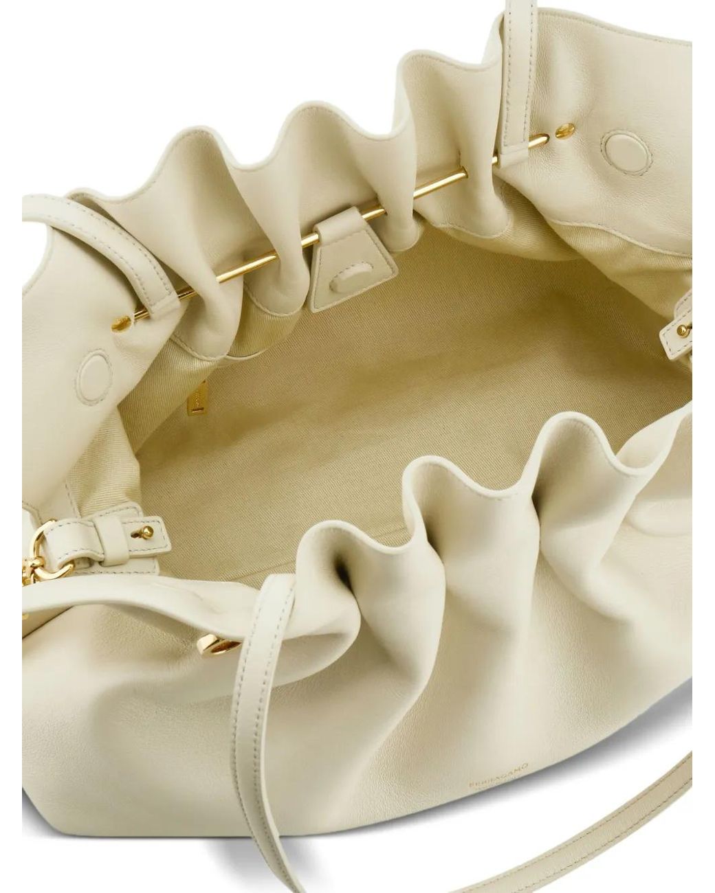 Ferragamo White Soft-Bag M