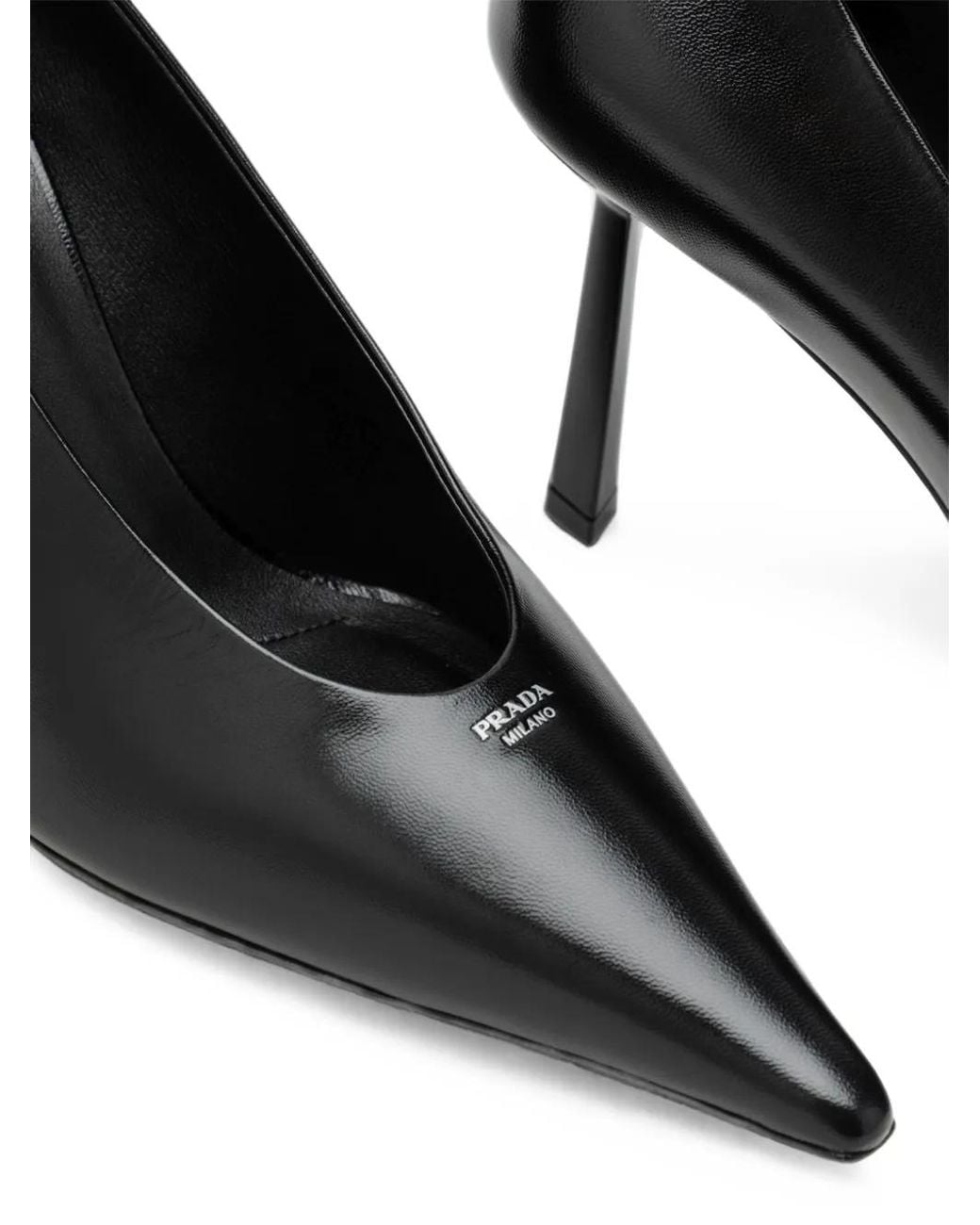 Prada Black Klassische Pumps