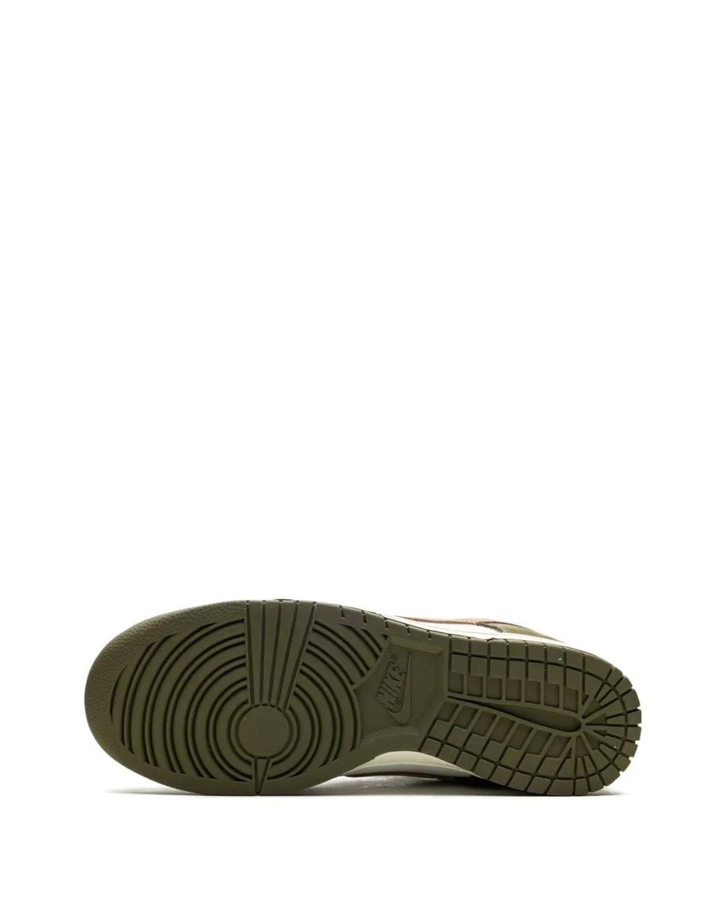 Baskets Dunk 'Medium' Nike pour homme en coloris Green