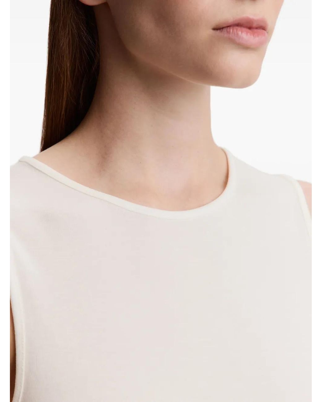 12 STOREEZ White Sleeveless Tank Top