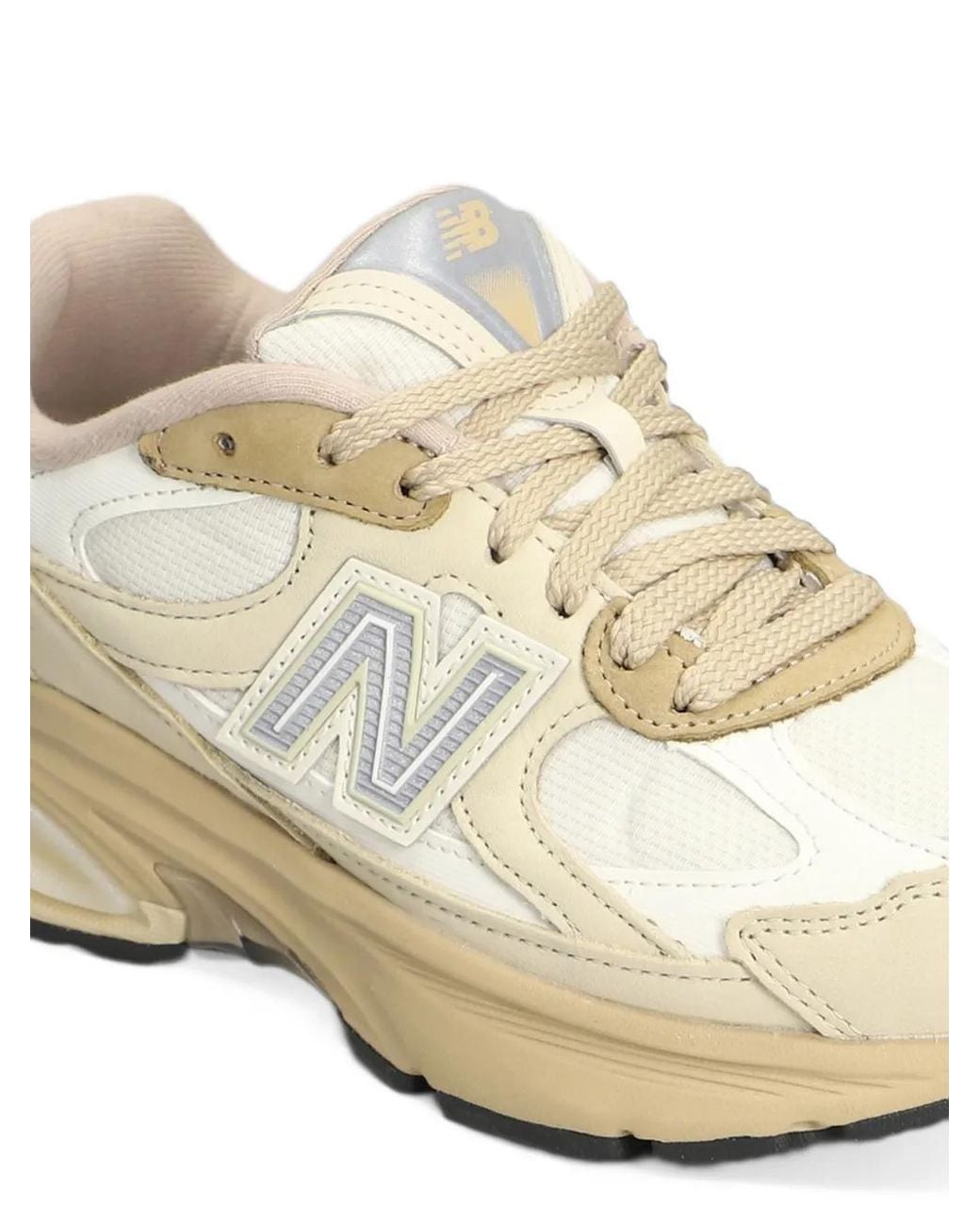New Balance White 2010 Panelled Low-Top Sneakers