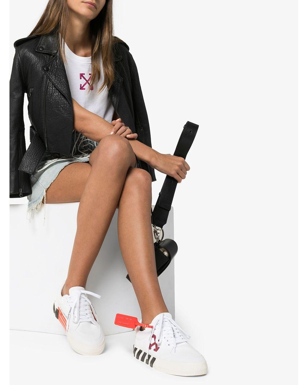 sneakers vulcanized in canvas