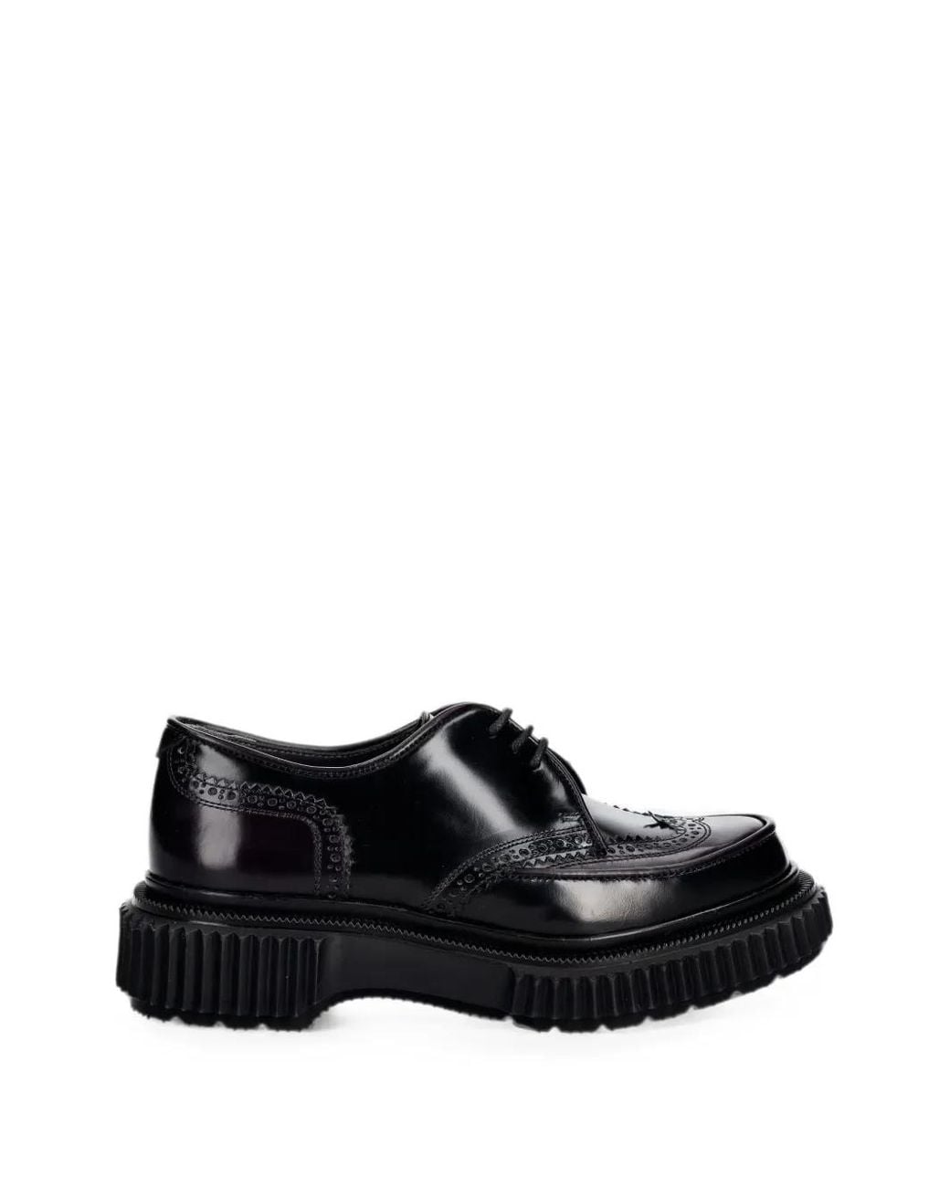 Adieu Black Derbies À Semelle Épaisse Et Détails De Perforations Style Richelieus