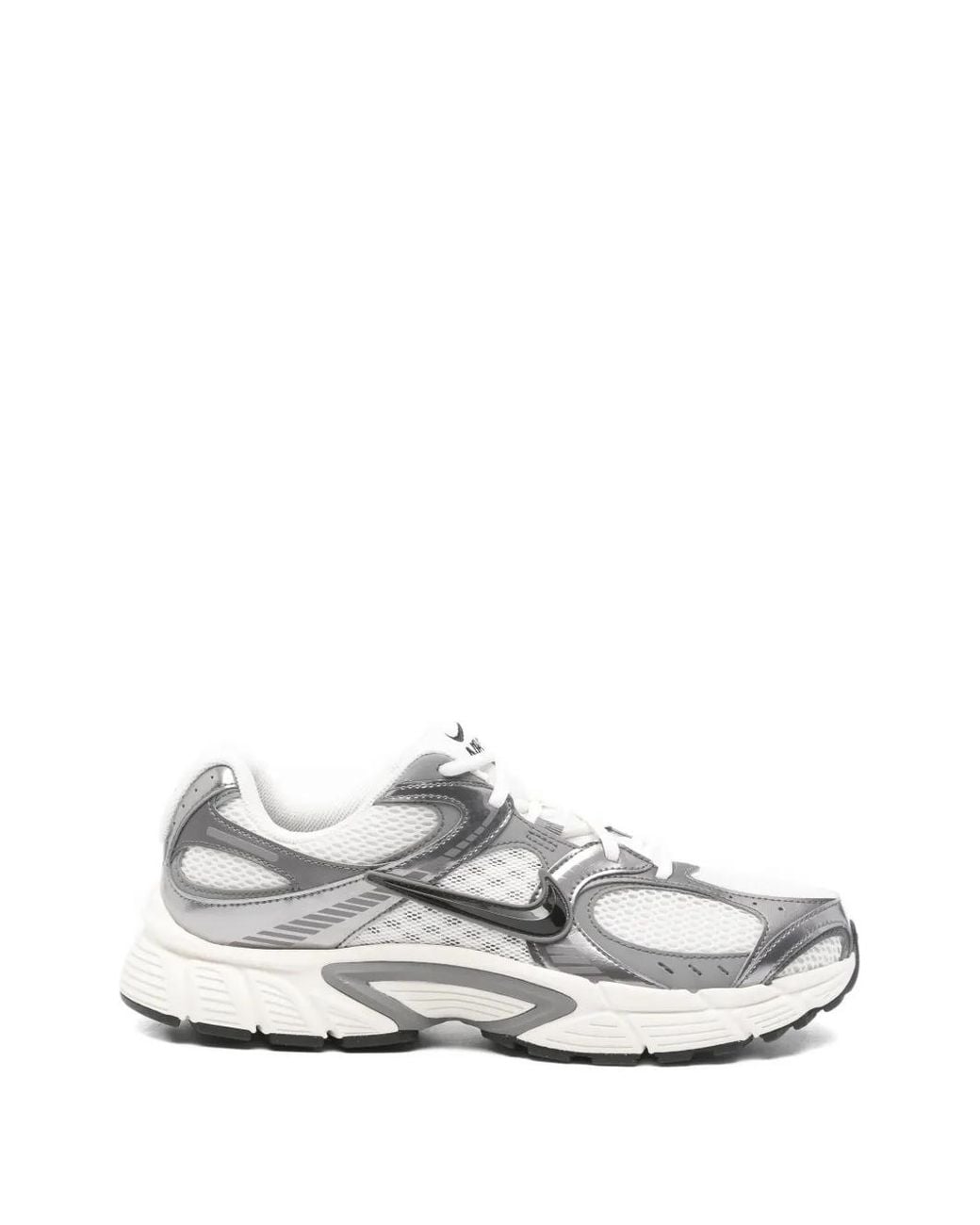 Nike White V5 Rnr Logo Sneakers for men