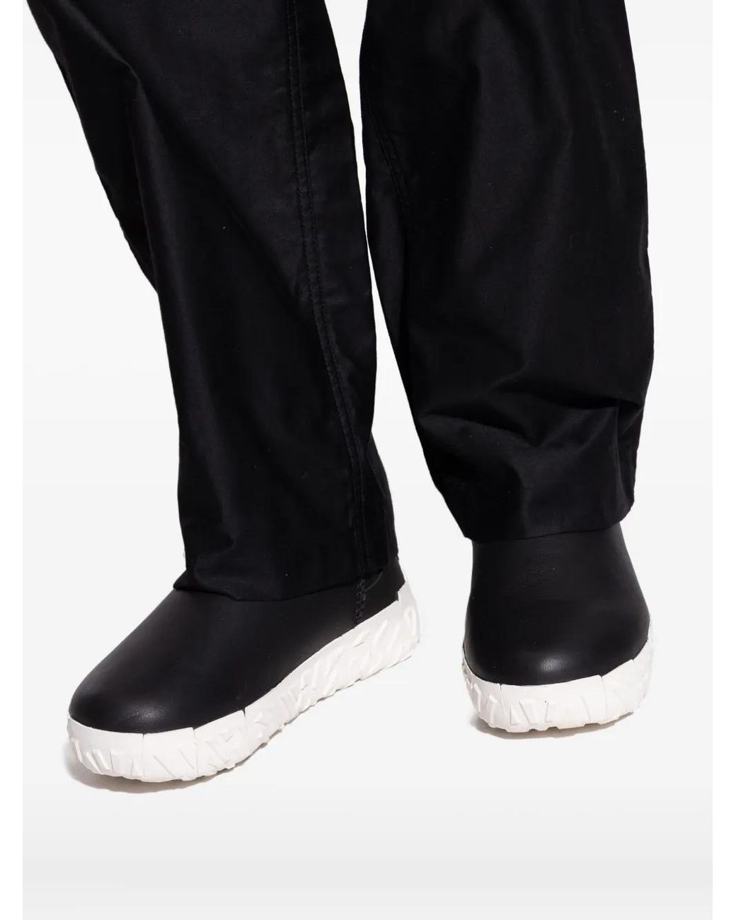 Ugg Classic Ultra Mini Wrap Tech Stiefel in Black für Herren