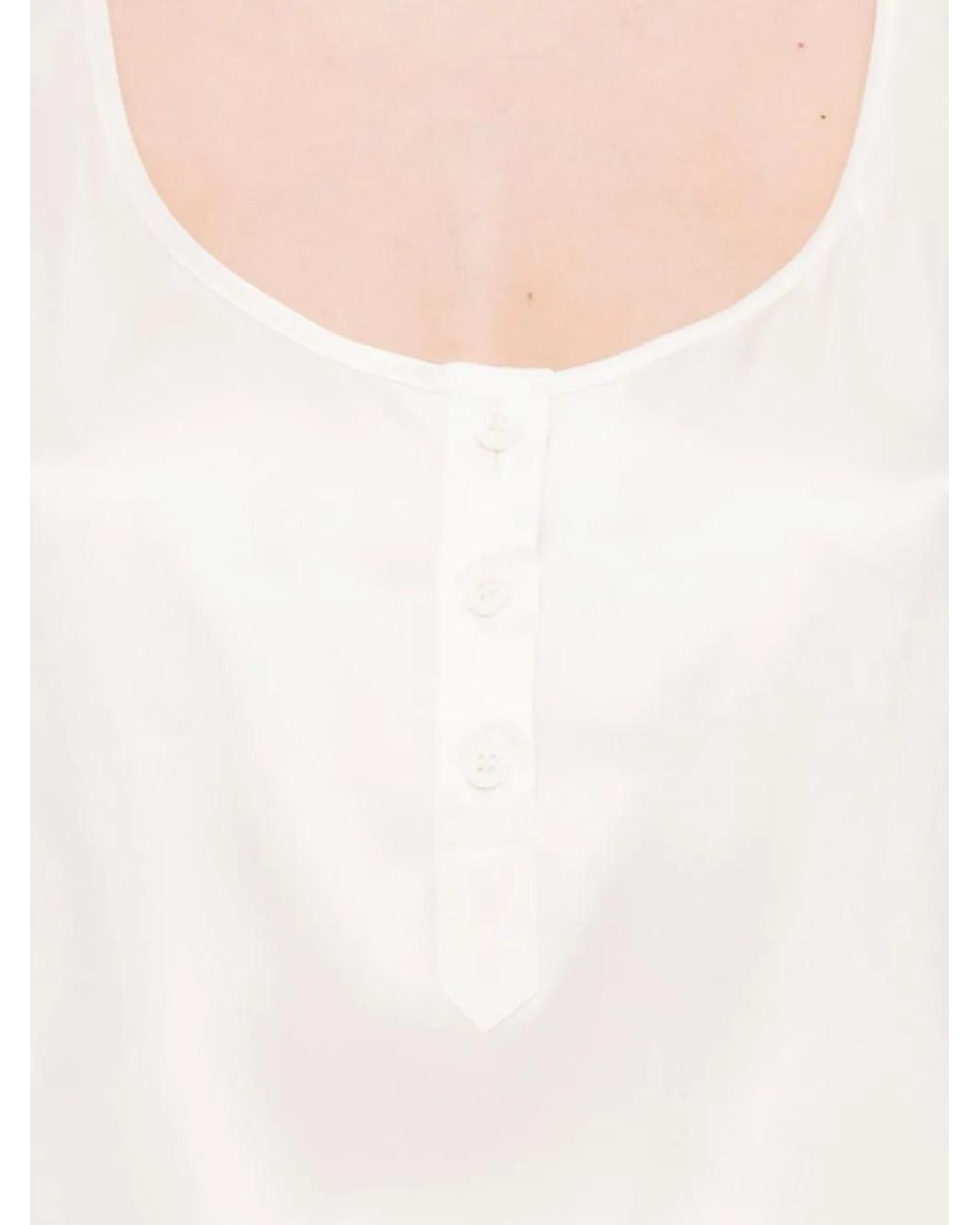 MEDEA Top Met Racerback En Knopenbies in het White