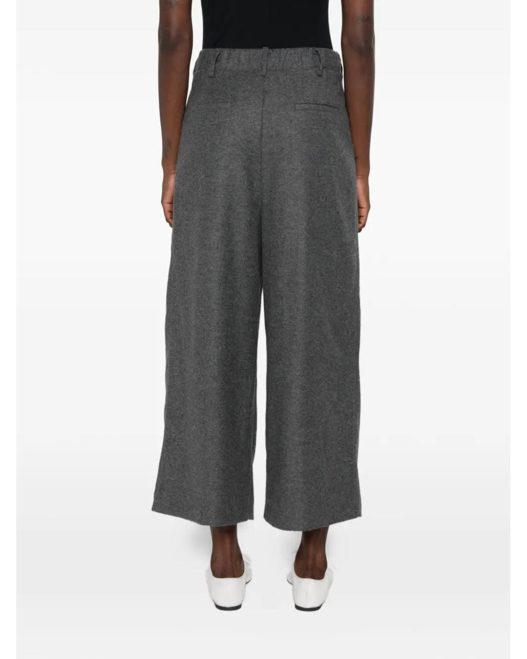 Susanne Bommer Gray Pleated Cropped Trousers